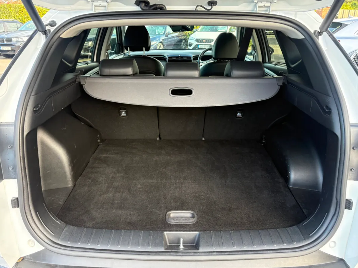 Hyundai Tucson MPV, Diesel, 2022, White