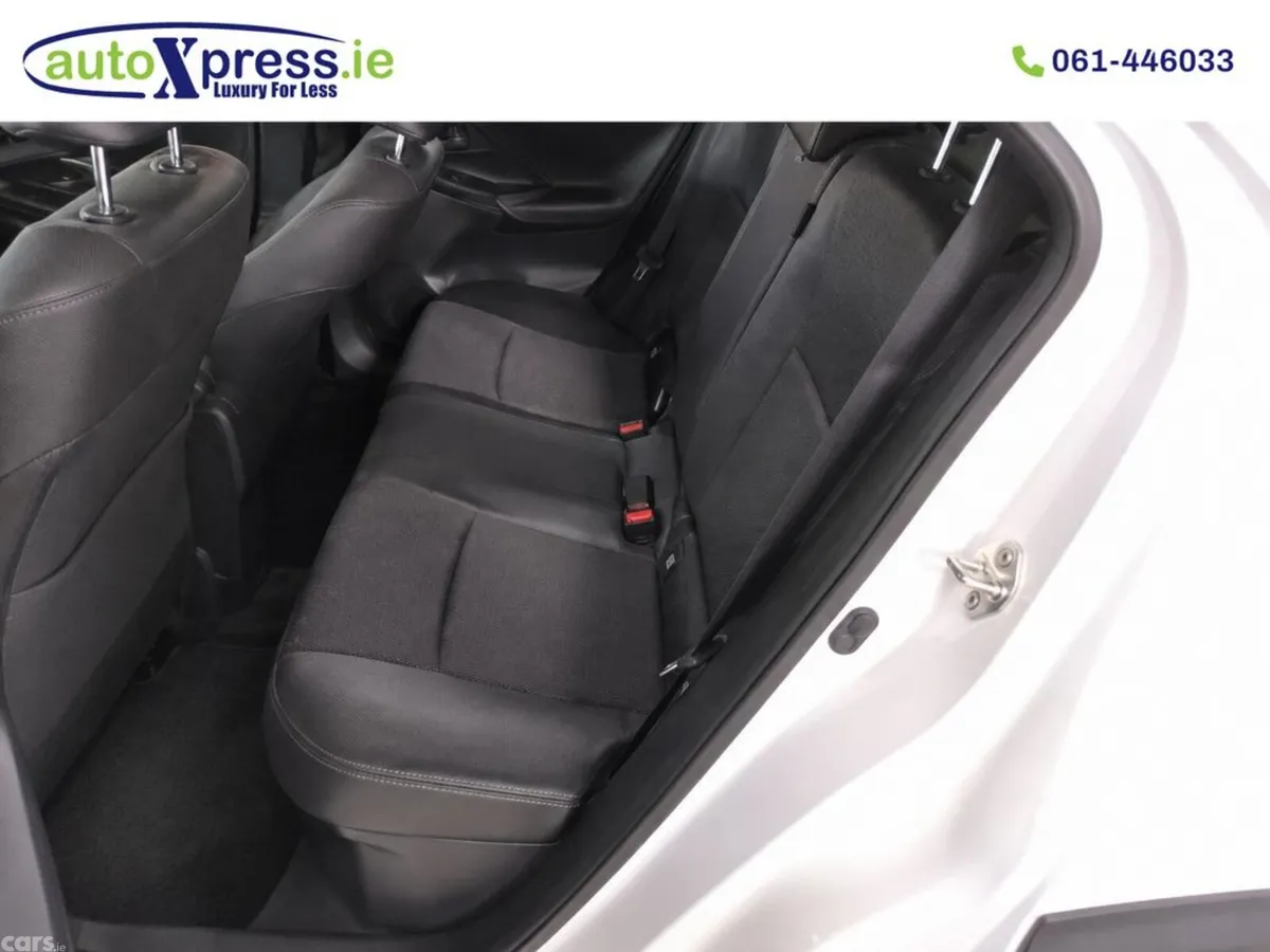 Toyota Yaris Cross SUV, Petrol Hybrid, 2024, White