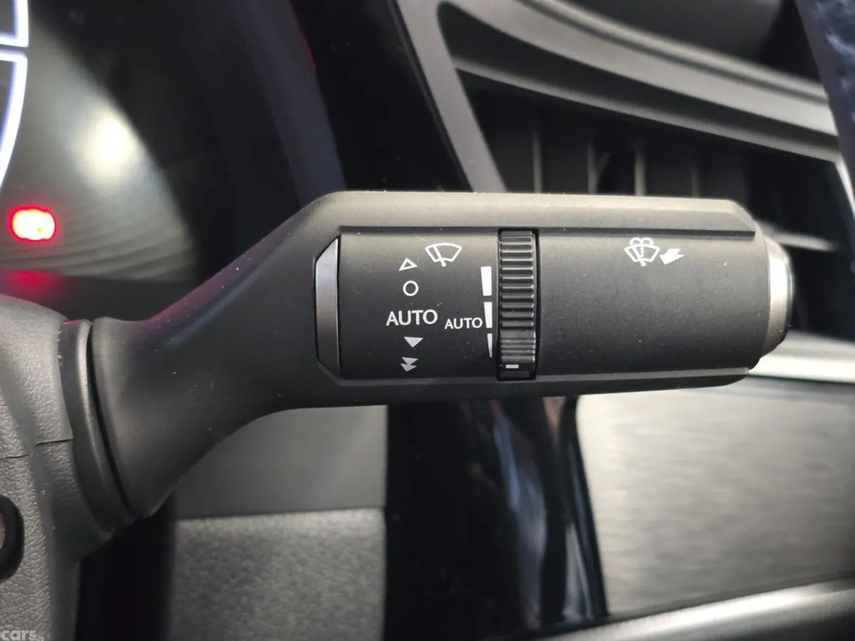 Lexus ES Saloon, Petrol Hybrid, 2025, Silver