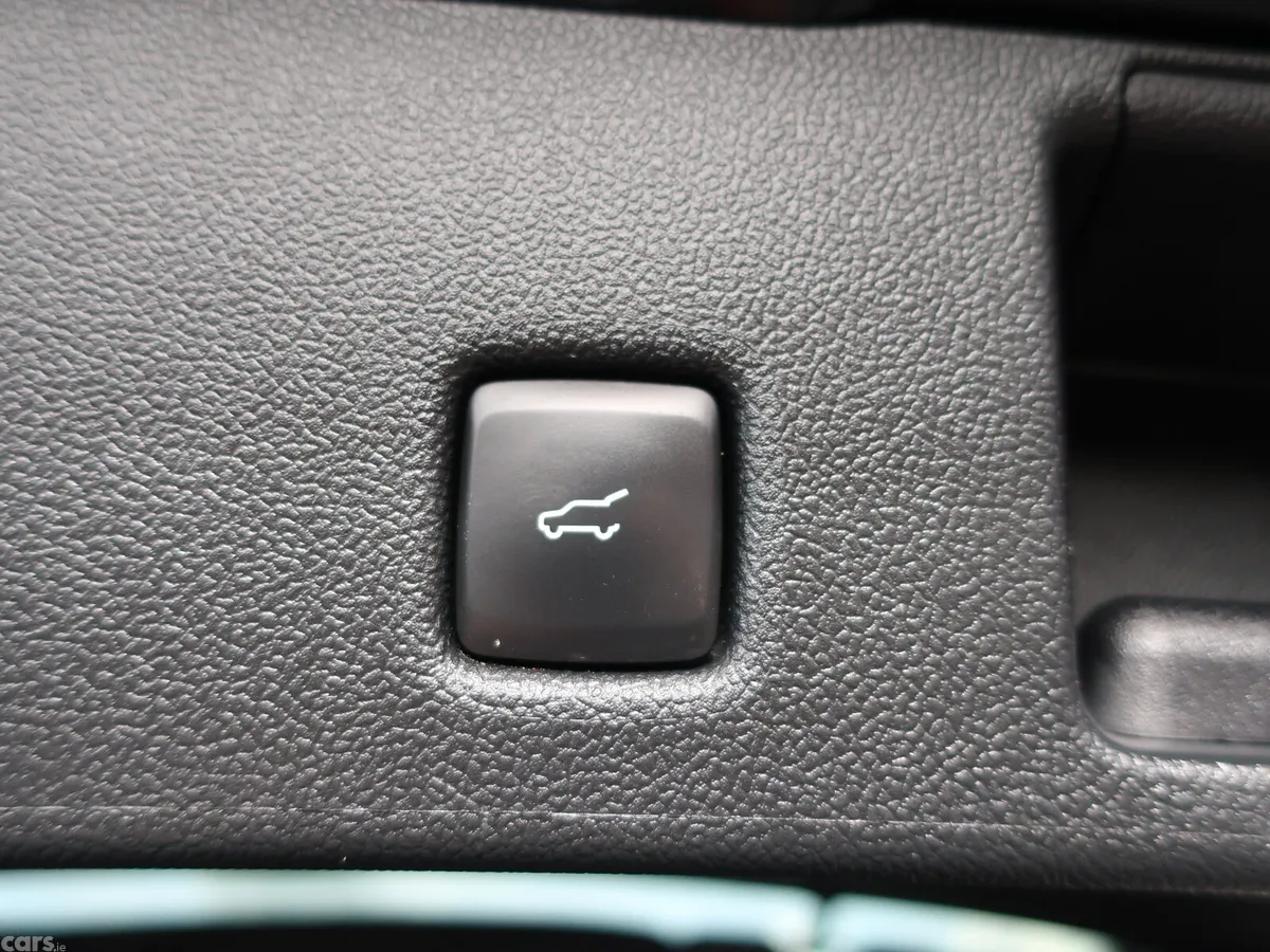 Ford Kuga SUV, Petrol Hybrid, 2023, Black