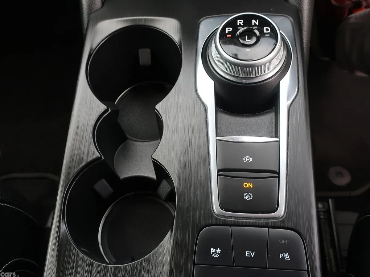 Ford Kuga SUV, Petrol Hybrid, 2023, Black