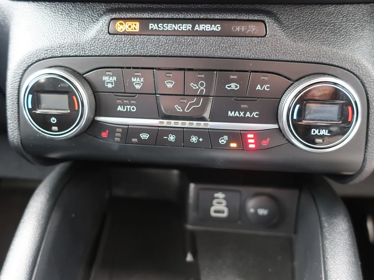 Ford Kuga SUV, Petrol Hybrid, 2023, Black
