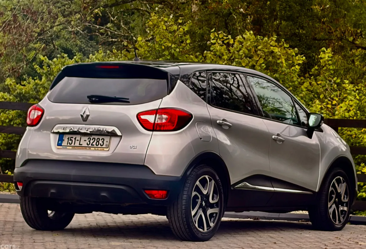 Renault Captur Hatchback, Diesel, 2015, Silver