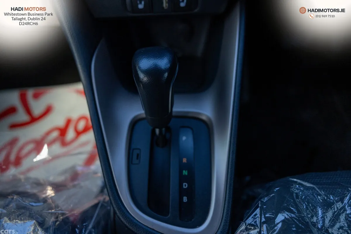 Toyota Yaris Hatchback, Petrol Hybrid, 2020, Blue