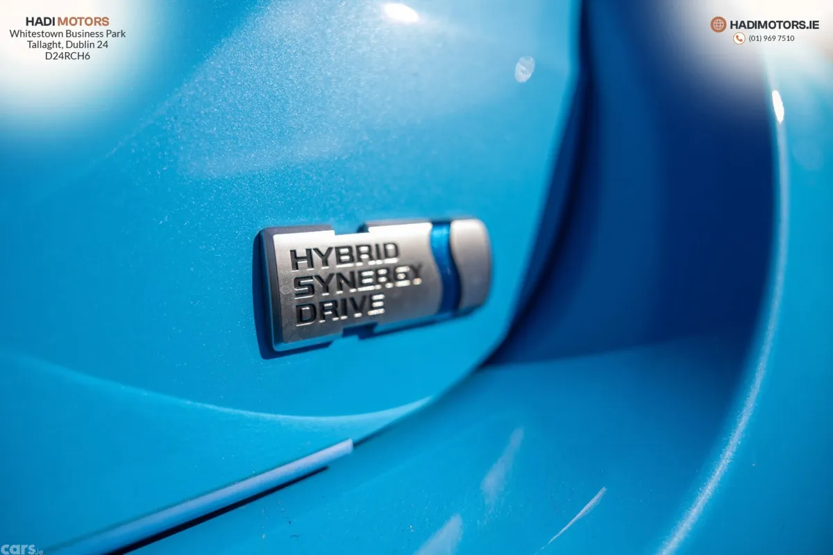 Toyota Yaris Hatchback, Petrol Hybrid, 2020, Blue