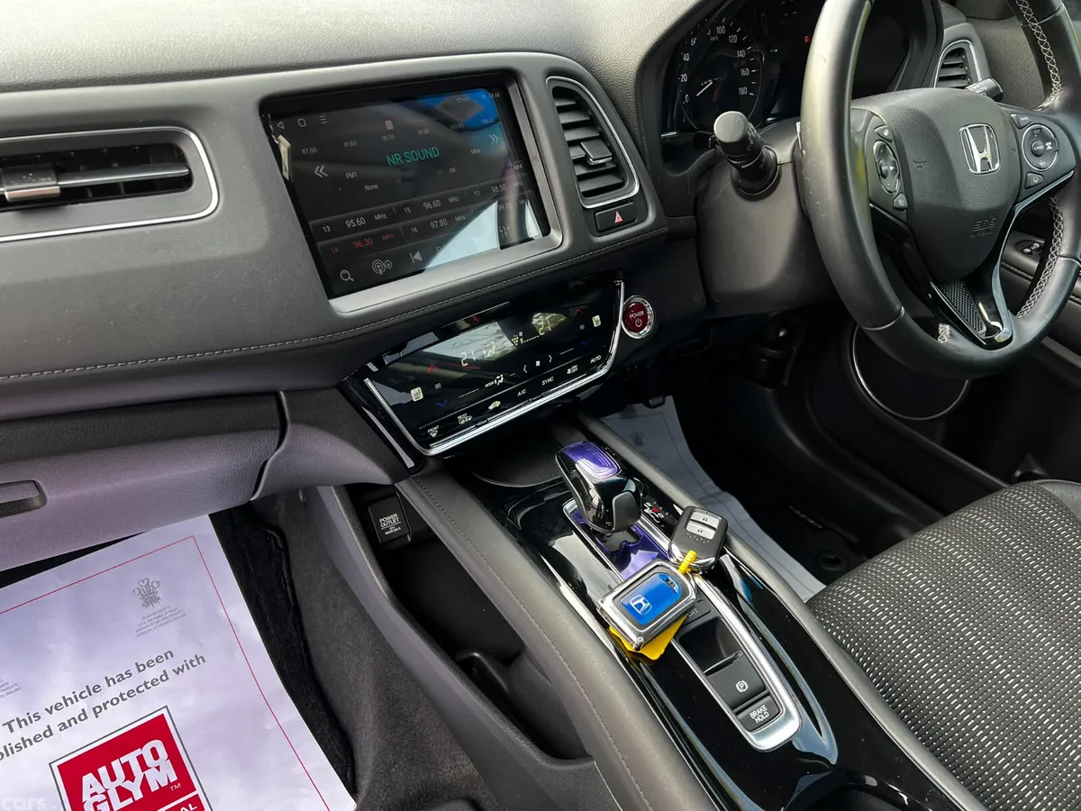 Honda Vezel Estate, Petrol Hybrid, 2017, Red