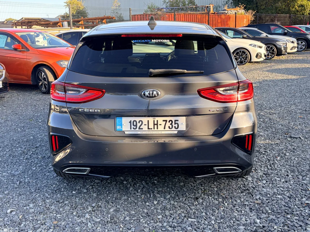 Kia Ceed Hatchback, Diesel, 2019, Grey