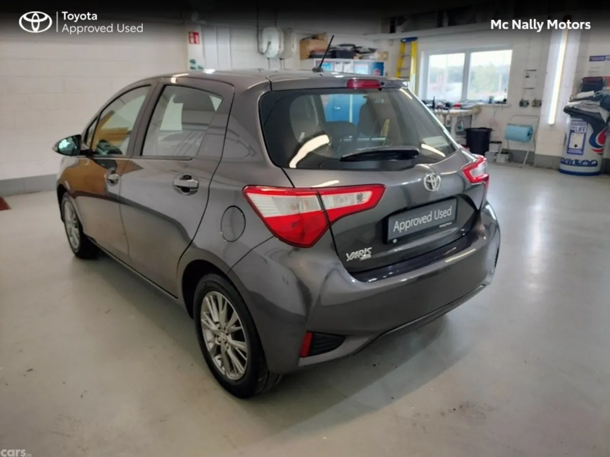 Toyota Yaris Hatchback, Petrol, 2019, Grey