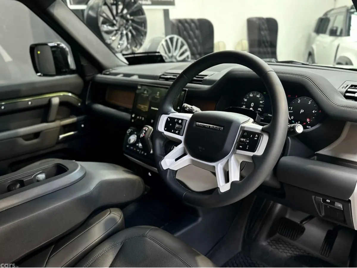 Land Rover Defender SUV, Diesel, 2026, Green