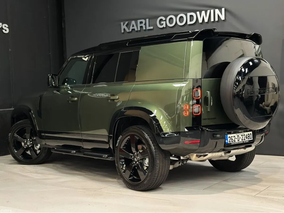 Land Rover Defender SUV, Diesel, 2026, Green