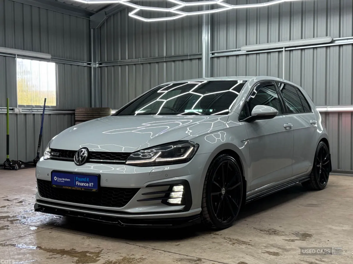 Volkswagen Golf Hatchback, Diesel, 2017, Silver