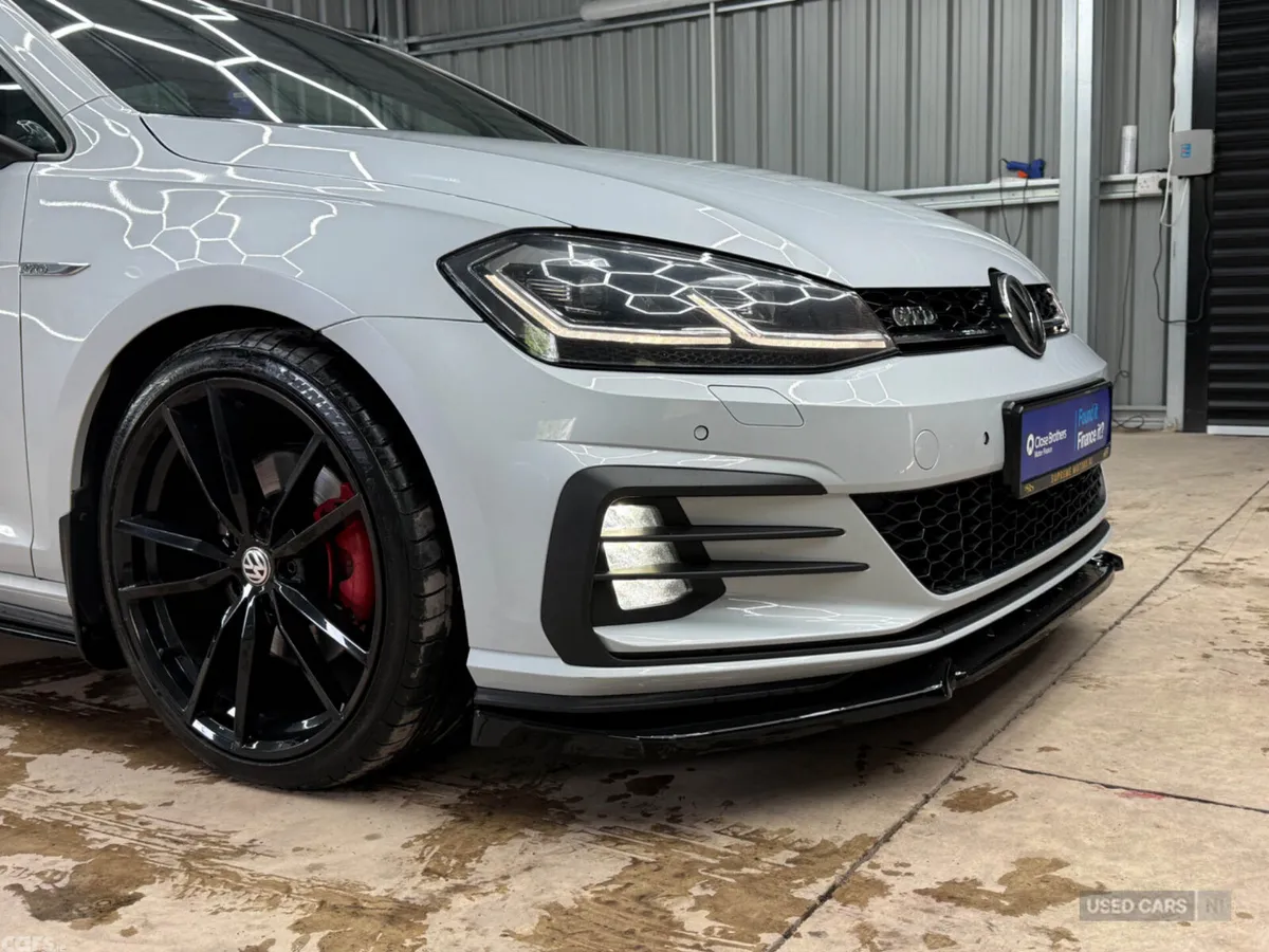 Volkswagen Golf Hatchback, Diesel, 2017, Silver