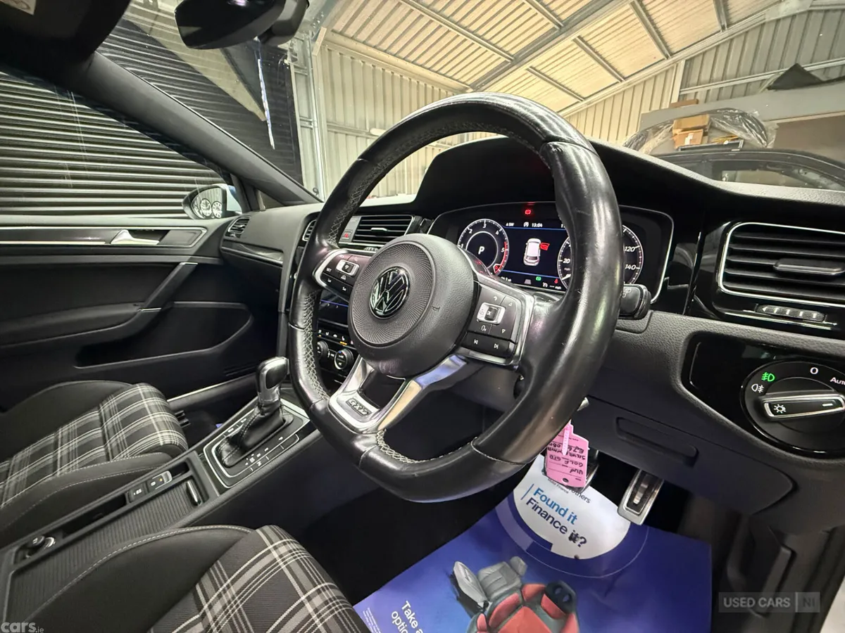 Volkswagen Golf Hatchback, Diesel, 2017, Silver
