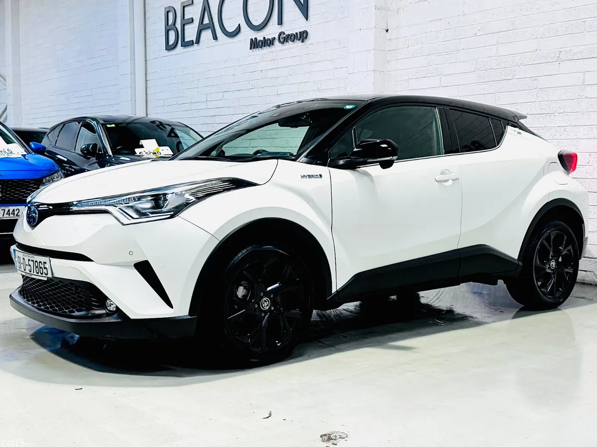 Toyota C-HR SUV, Petrol Hybrid, 2019, White