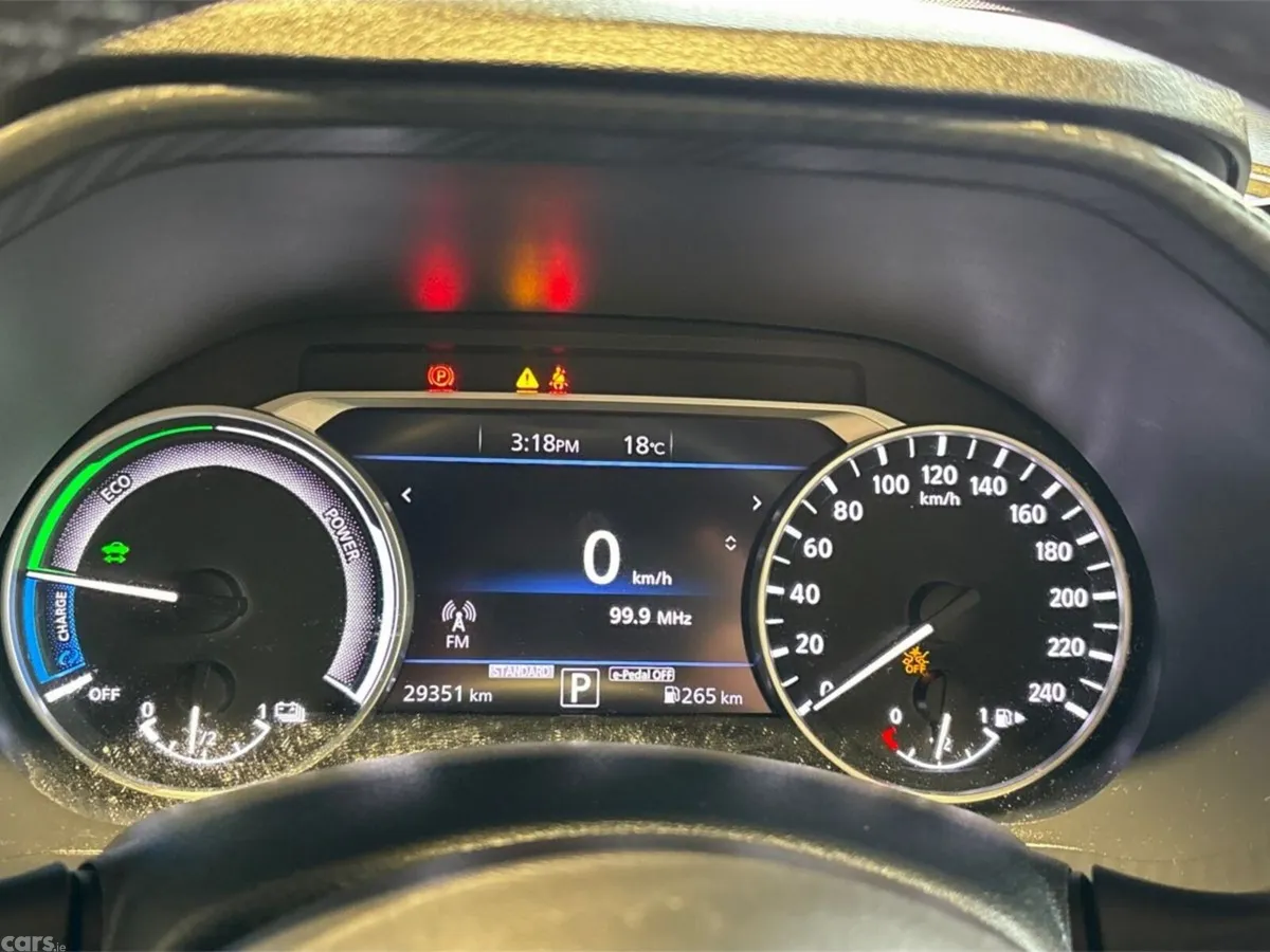 Nissan Juke SUV, Petrol Hybrid, 2024, Black