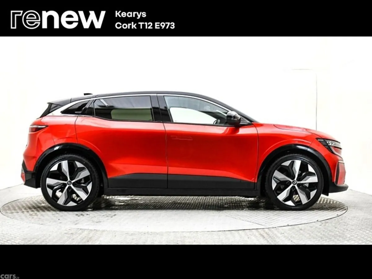 Renault Megane E-Tech SUV, Electric, 2023, Red