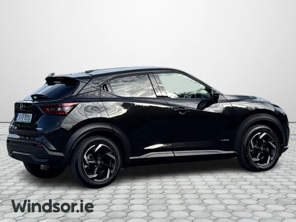 Nissan Juke SUV, Petrol Hybrid, 2024, Black