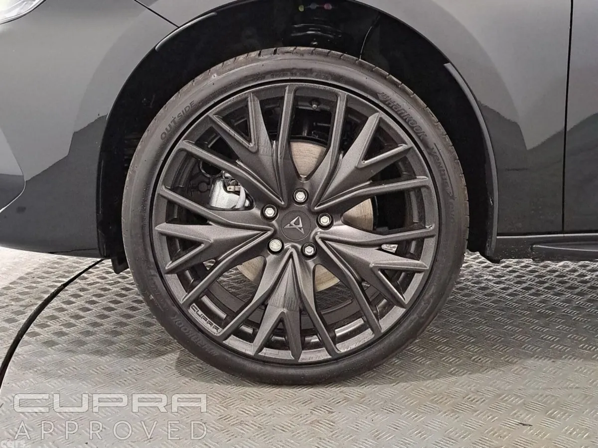 Cupra Leon Hatchback, Petrol, 2026, Black