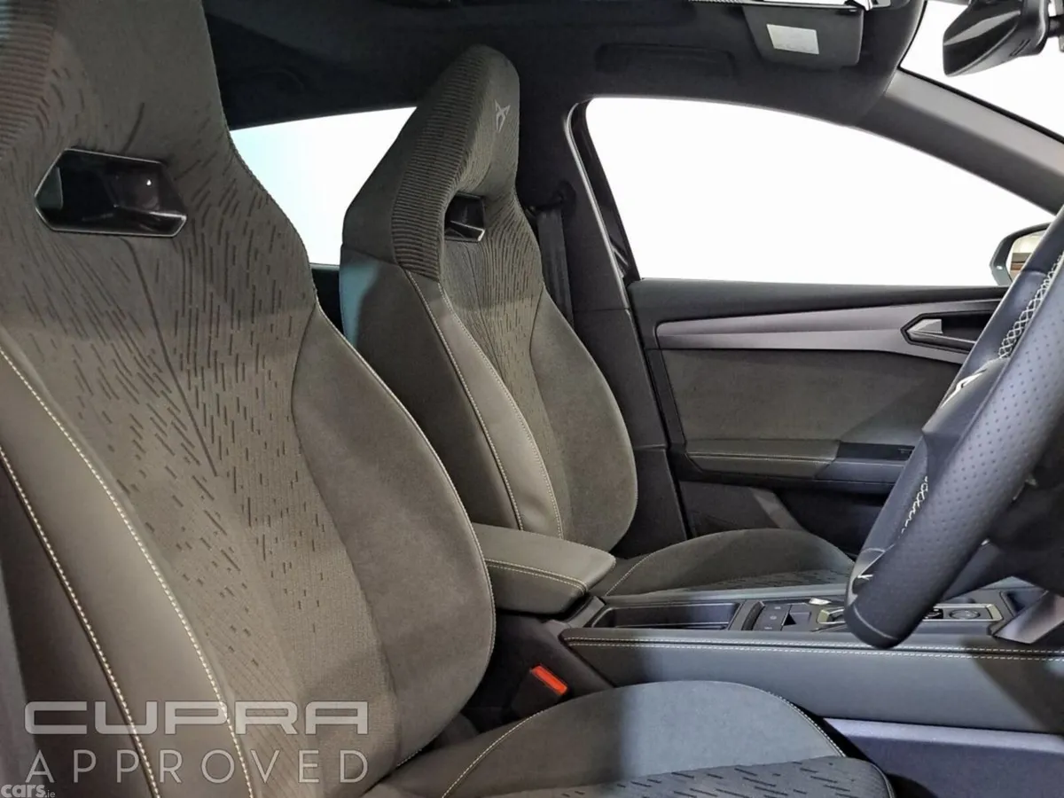 Cupra Leon Hatchback, Petrol, 2026, Black