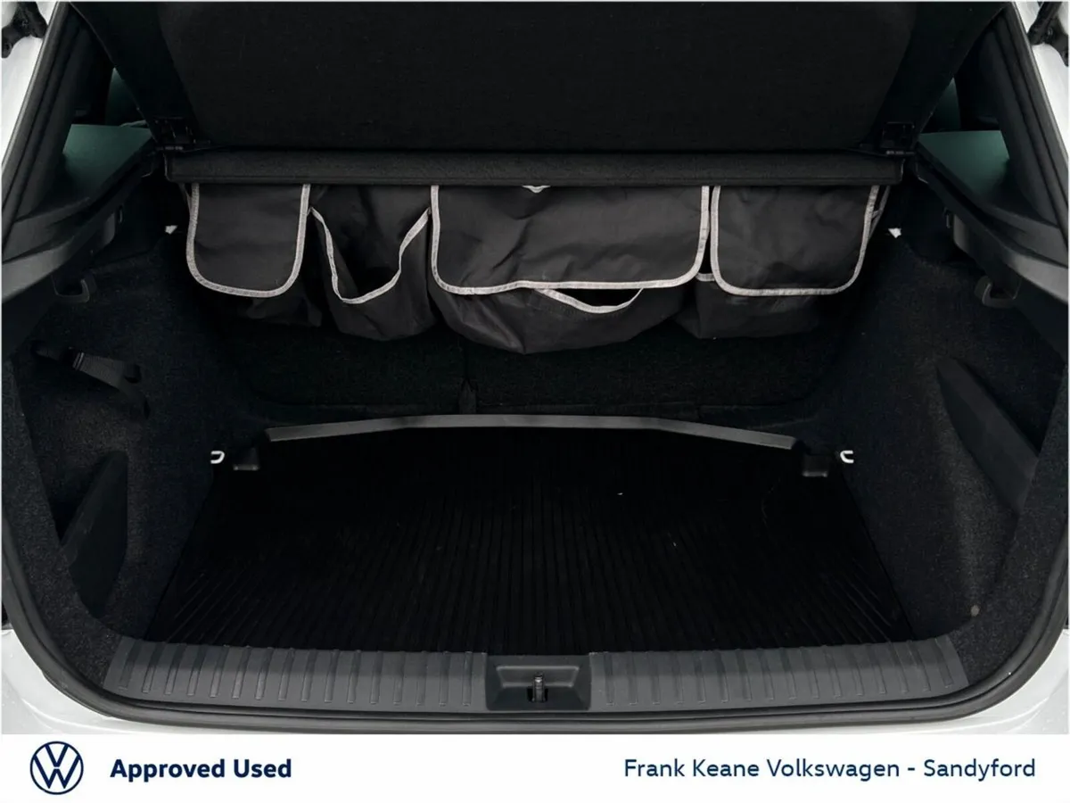 Skoda Kamiq Hatchback, Petrol, 2023, White