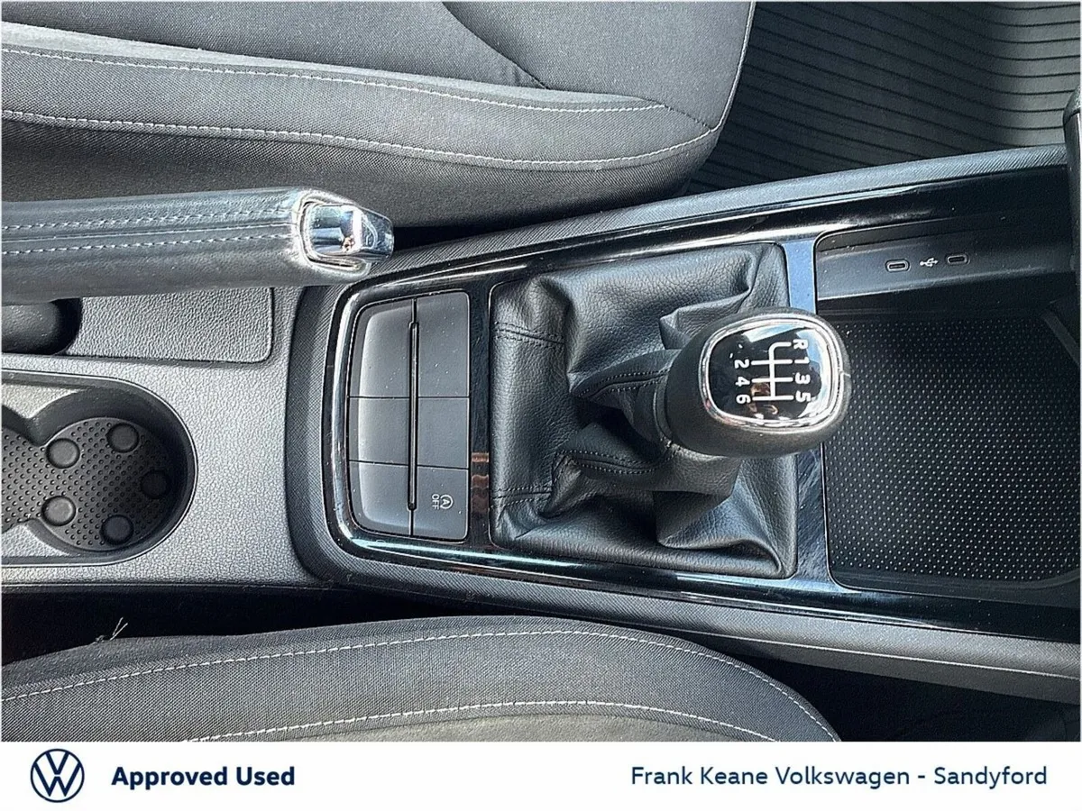 Skoda Kamiq Hatchback, Petrol, 2023, White