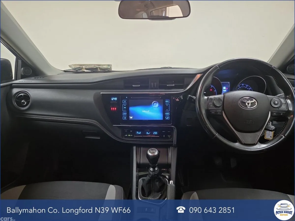 Toyota Auris Hatchback, Diesel, 2017, Blue