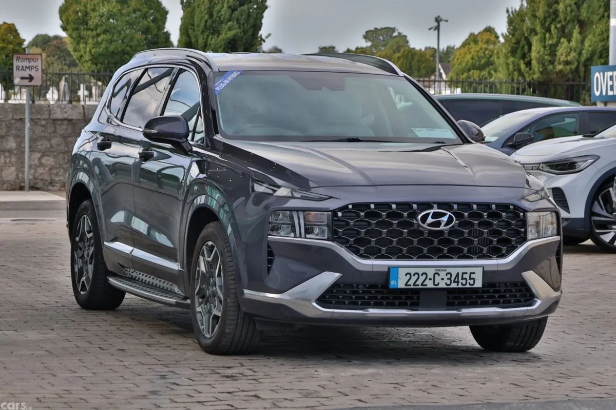 Hyundai Santa Fe SUV, Petrol Plug-in Hybrid, 2022, Blue