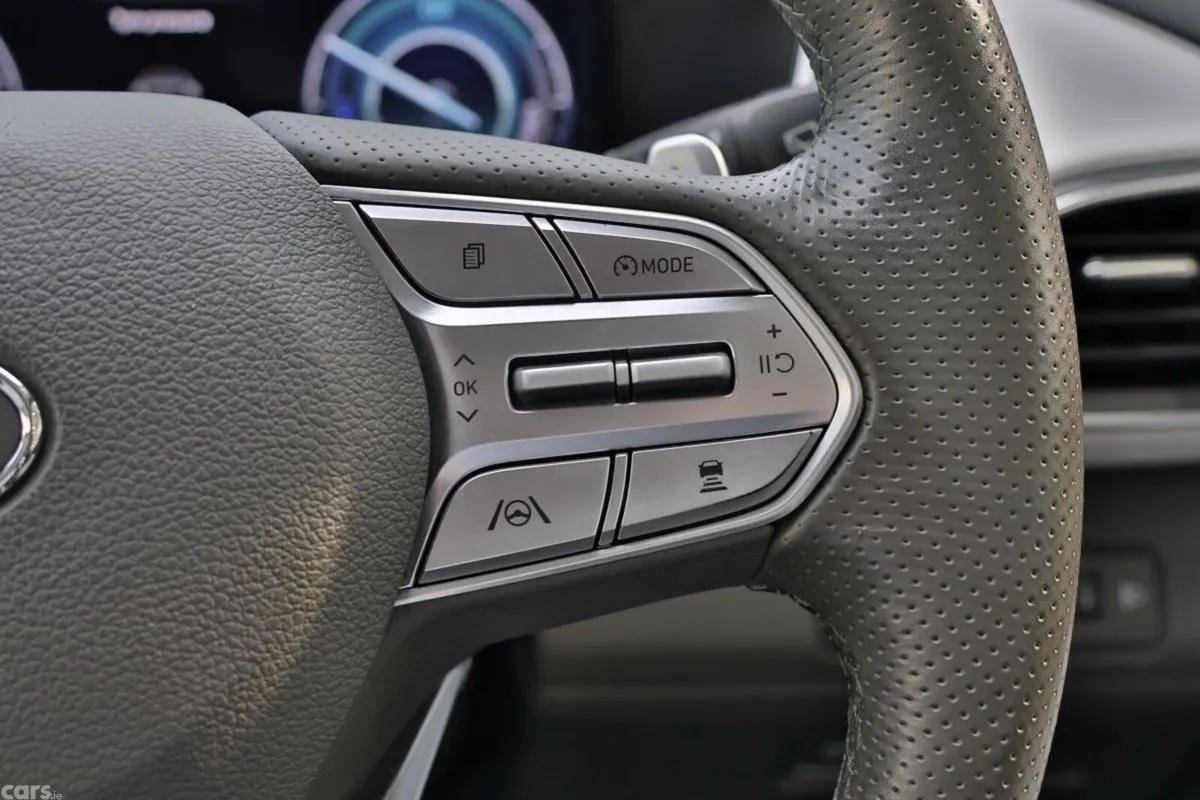 Hyundai Santa Fe SUV, Petrol Plug-in Hybrid, 2022, Blue