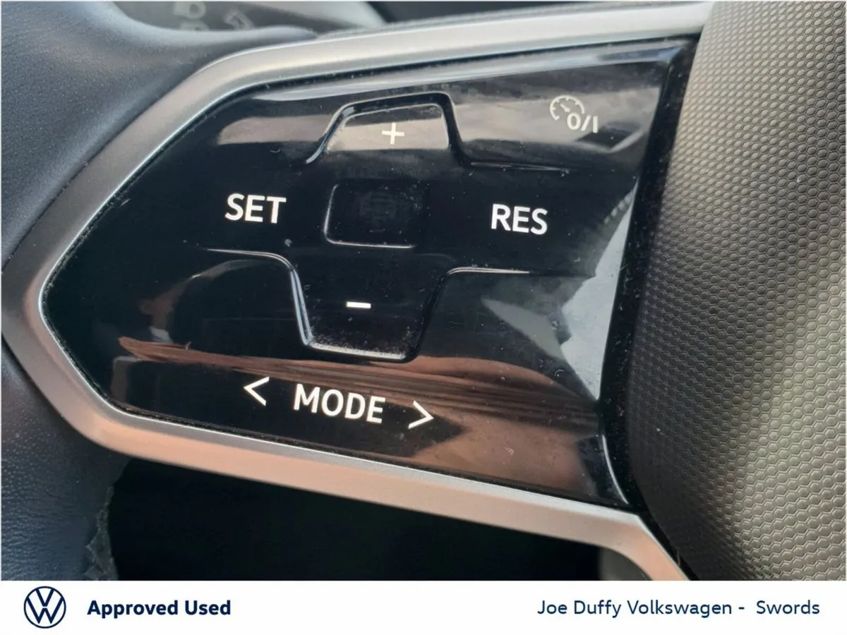 Volkswagen ID.4 Estate, Electric, 2023, Red