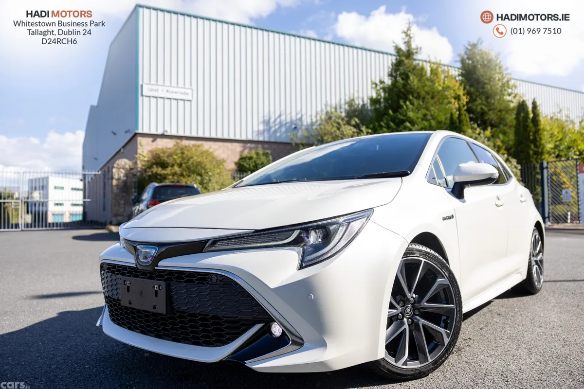 Toyota Corolla Hatchback, Petrol Hybrid, 2018, White