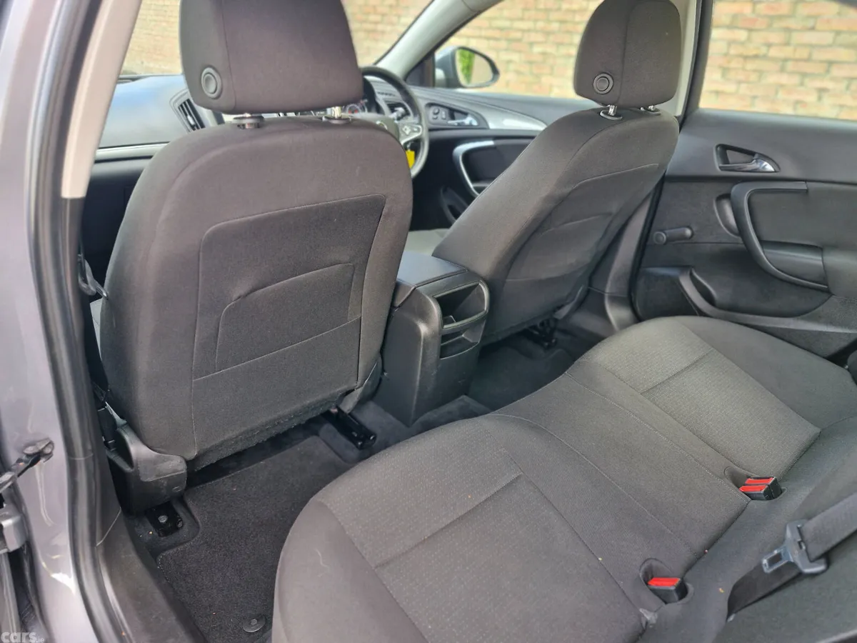 Opel Insignia Saloon, Petrol, 2016, Grey
