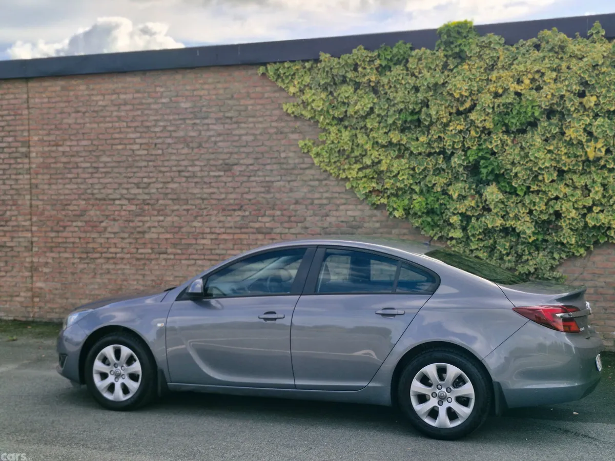 Opel Insignia Saloon, Petrol, 2016, Grey