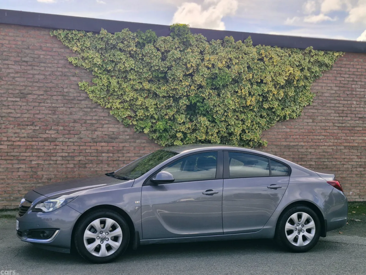 Opel Insignia Saloon, Petrol, 2016, Grey
