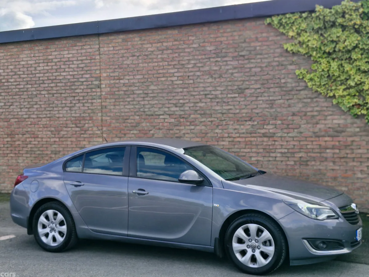 Opel Insignia Saloon, Petrol, 2016, Grey