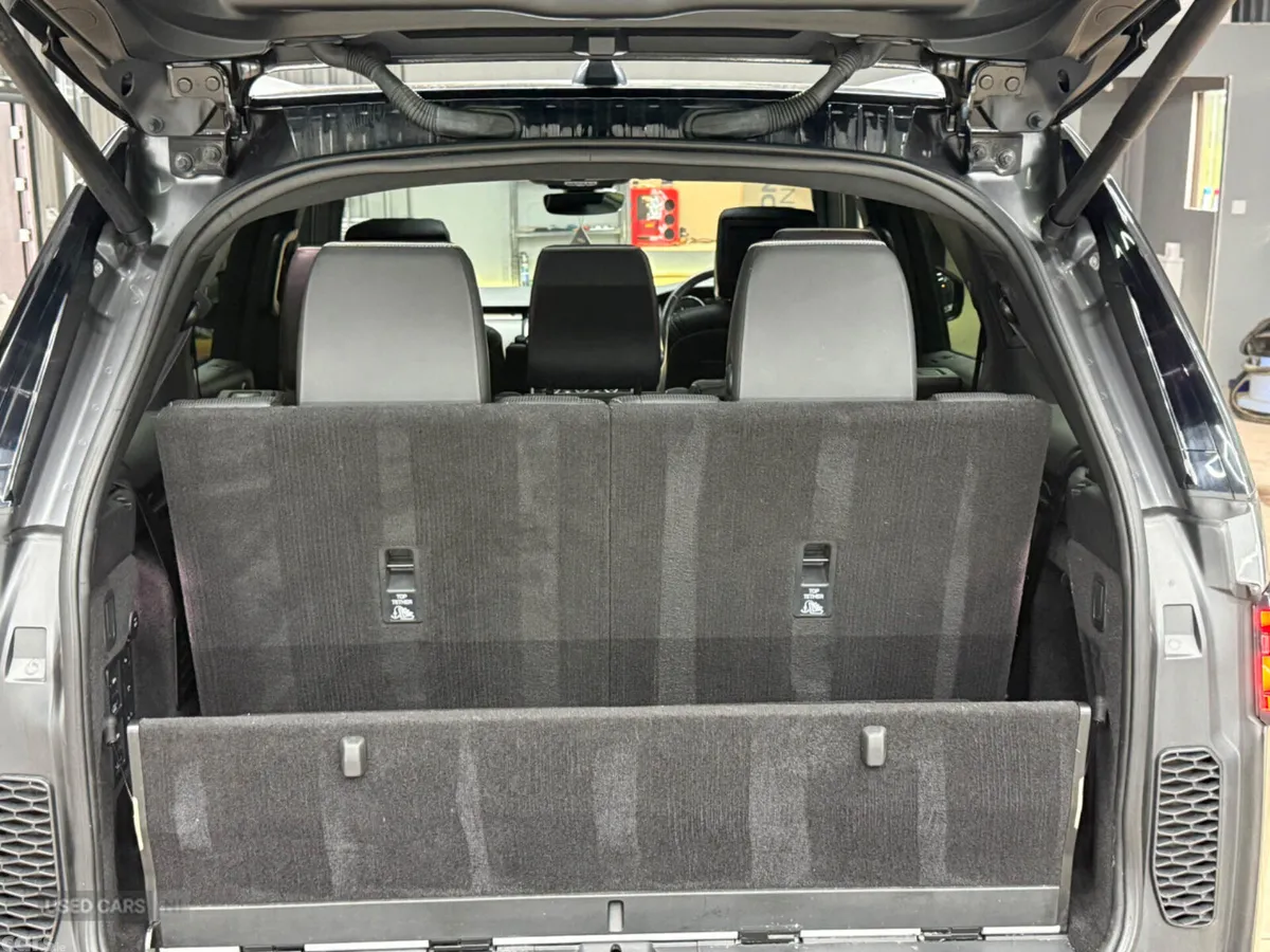 Land Rover Discovery SUV, Diesel, 2017, Grey