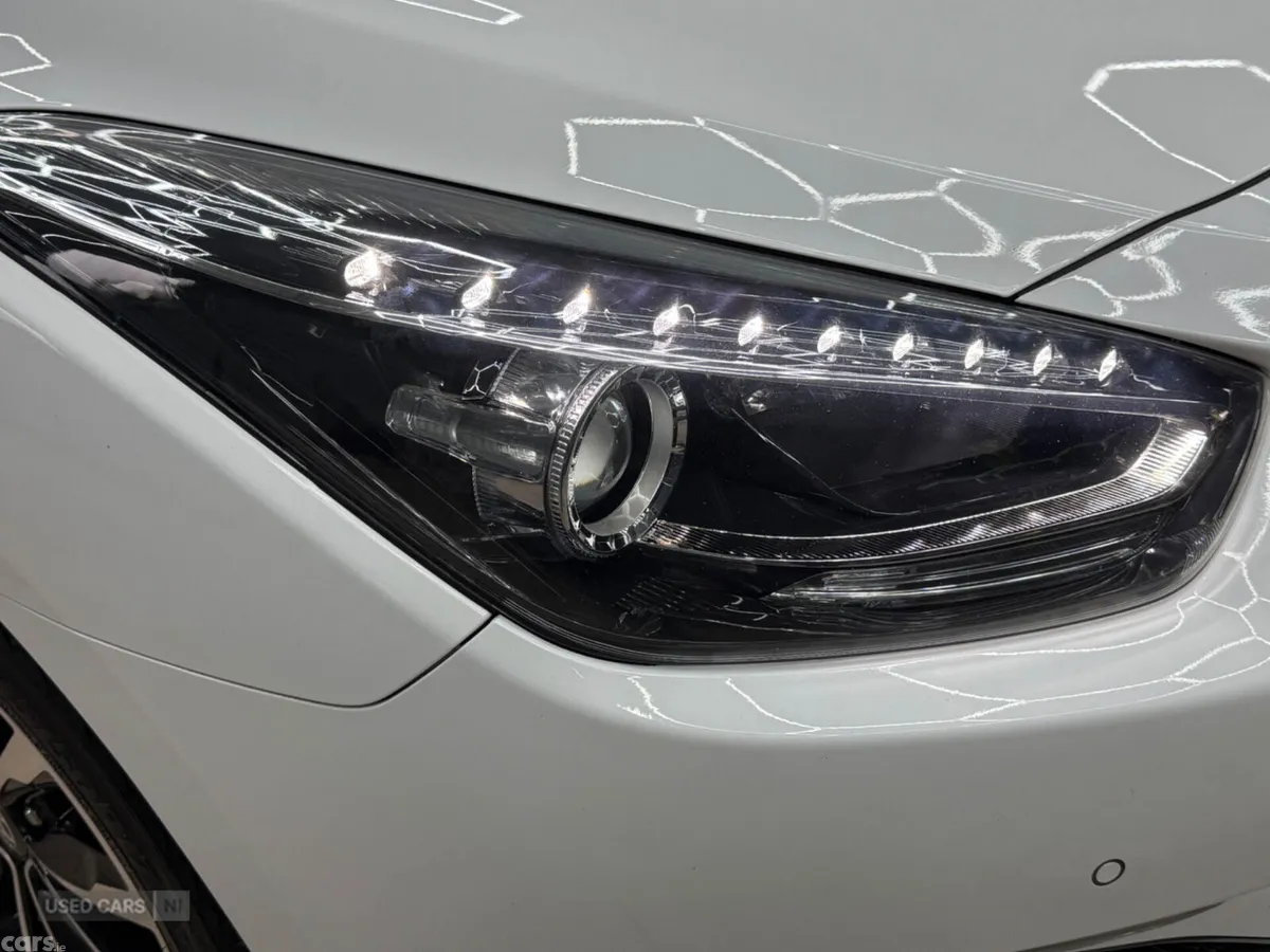 Hyundai i40 Saloon, Diesel, 2019, White
