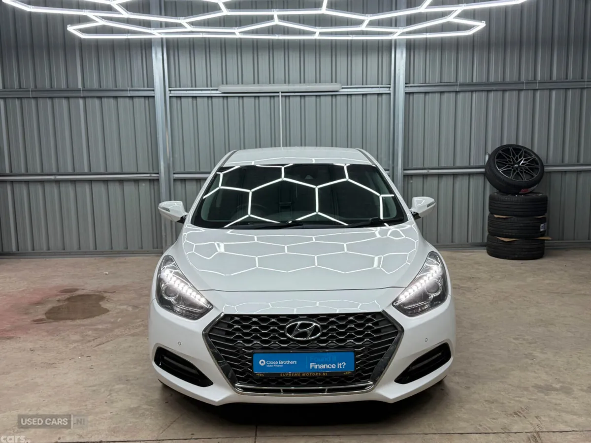 Hyundai i40 Saloon, Diesel, 2019, White
