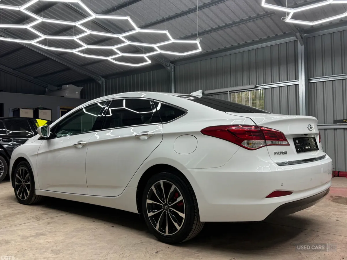 Hyundai i40 Saloon, Diesel, 2019, White