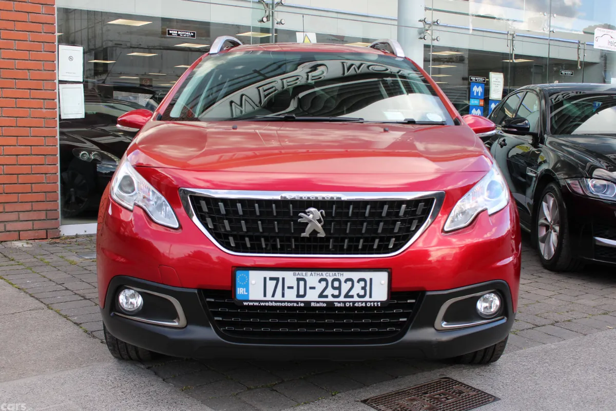 Peugeot 2008 Estate, Petrol, 2017, Red