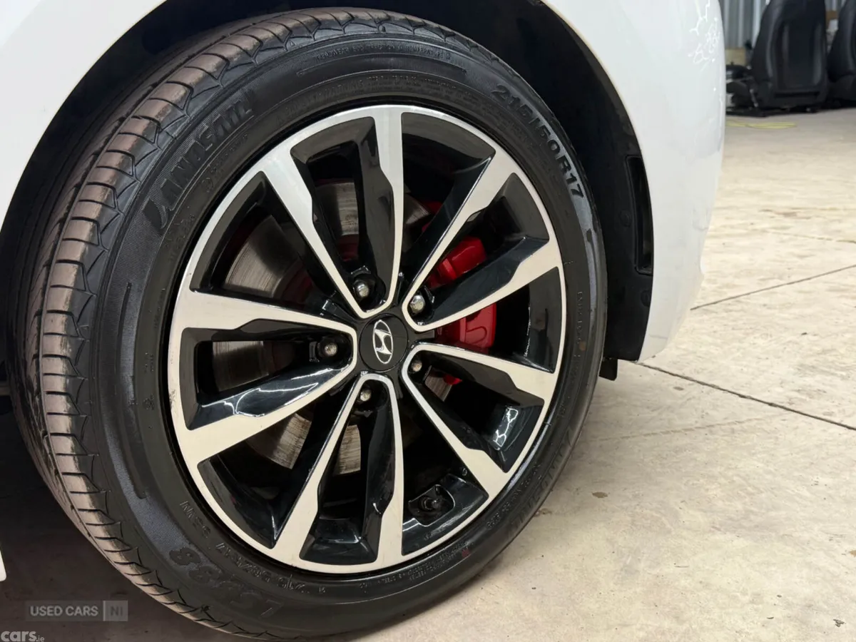 Hyundai i40 Saloon, Diesel, 2019, White