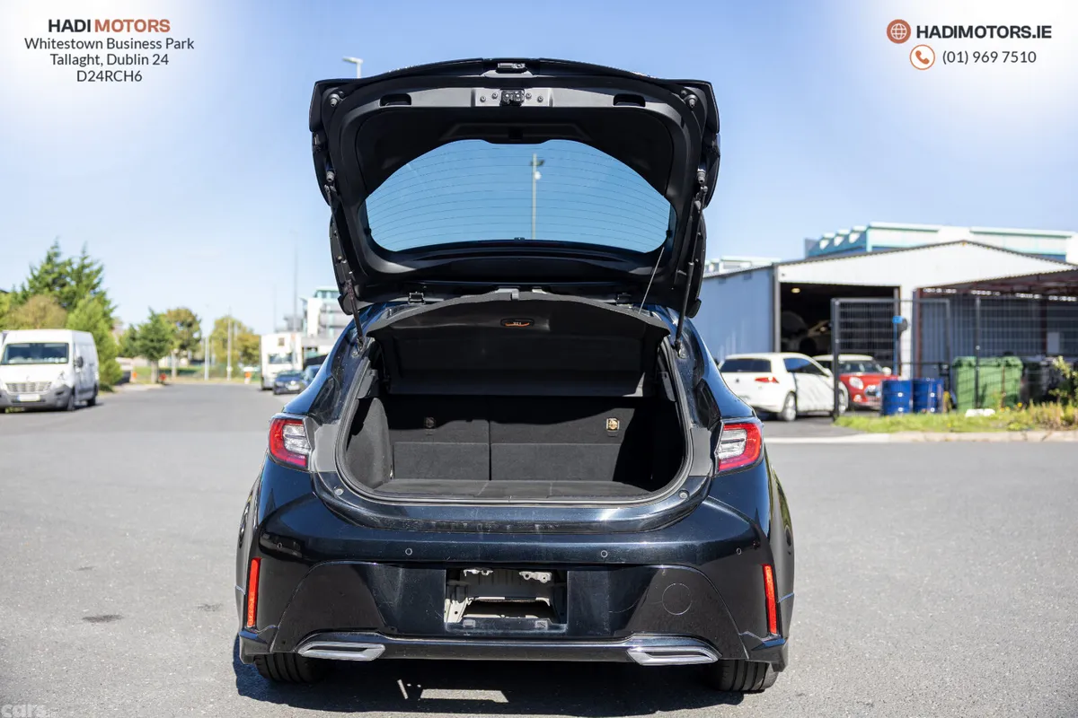 Toyota Corolla Hatchback, Petrol Hybrid, 2019, Black