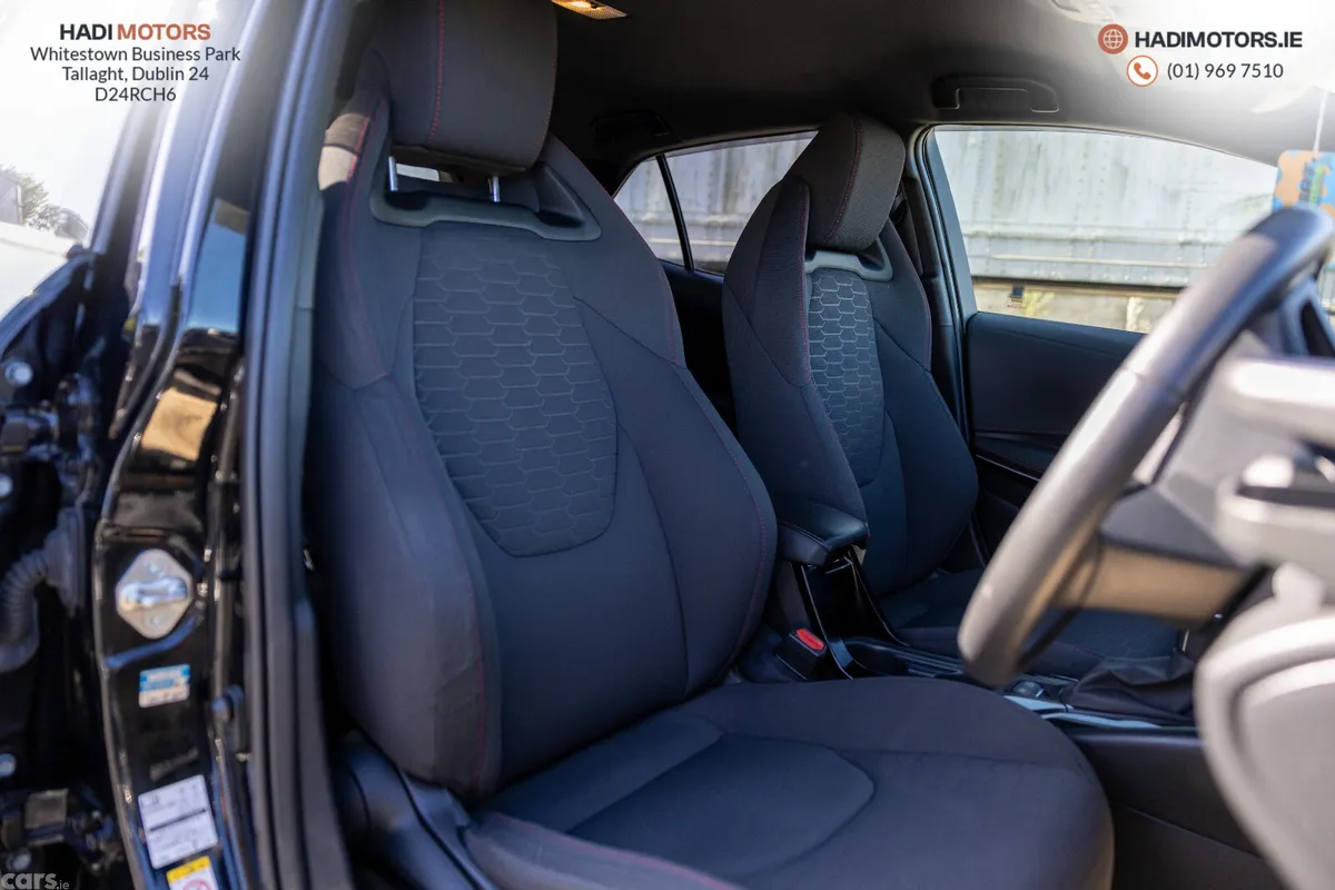Toyota Corolla Hatchback, Petrol Hybrid, 2019, Black