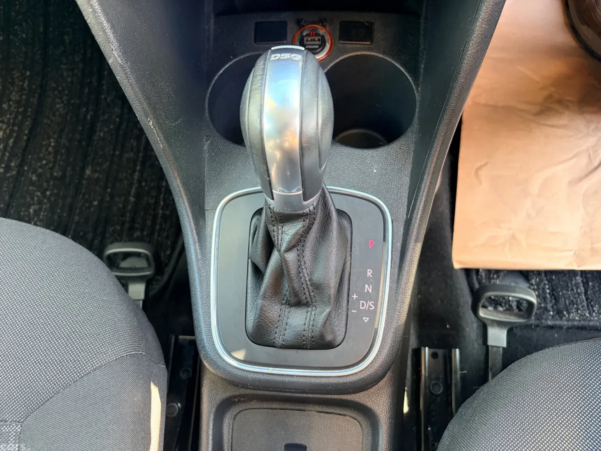 Volkswagen Polo Hatchback, Petrol, 2017, Red