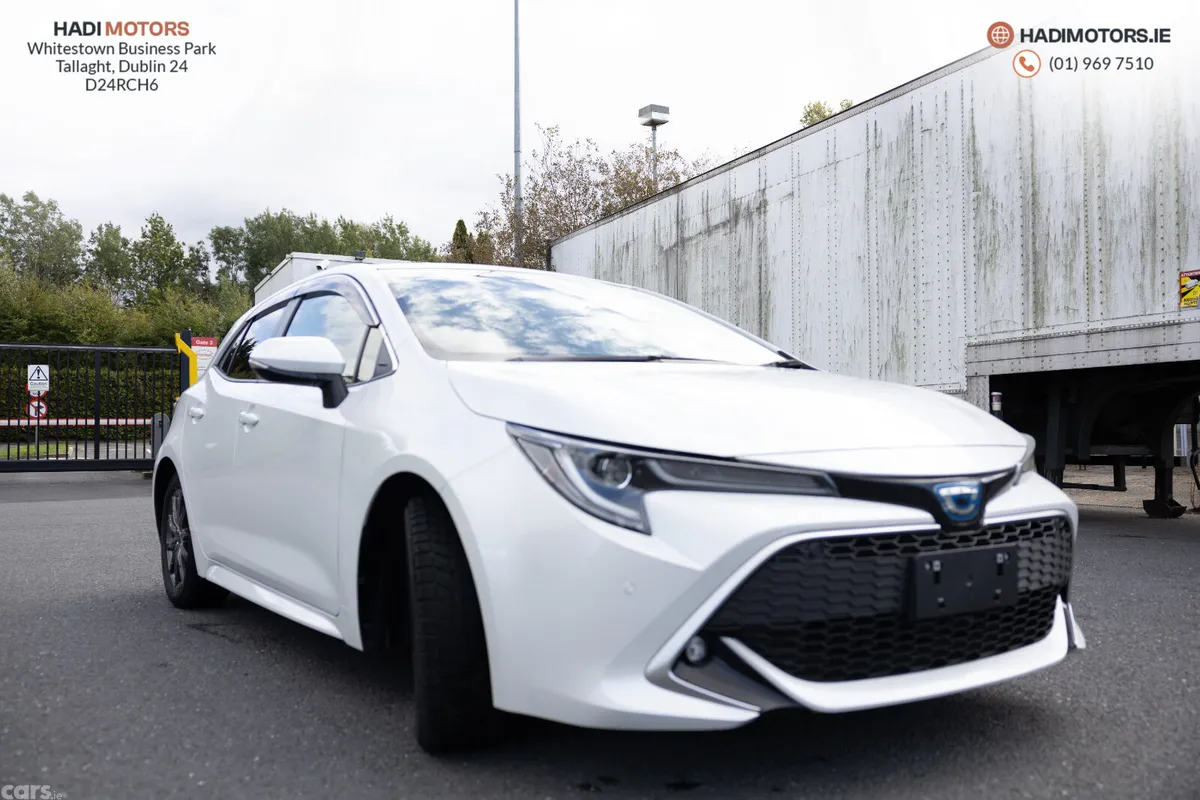 Toyota Corolla Hatchback, Petrol Hybrid, 2020, White