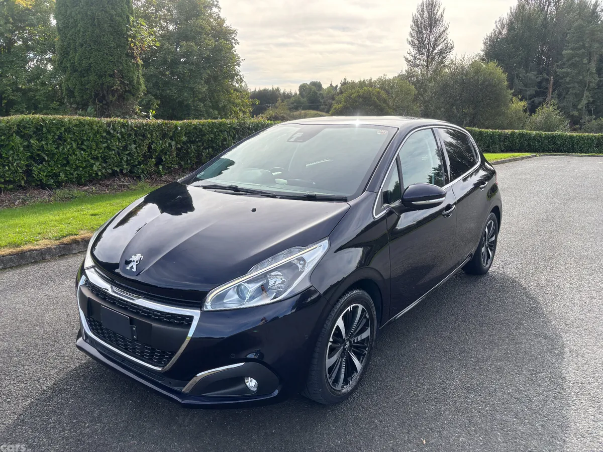 Peugeot 208 Hatchback, Petrol, 2020, Blue