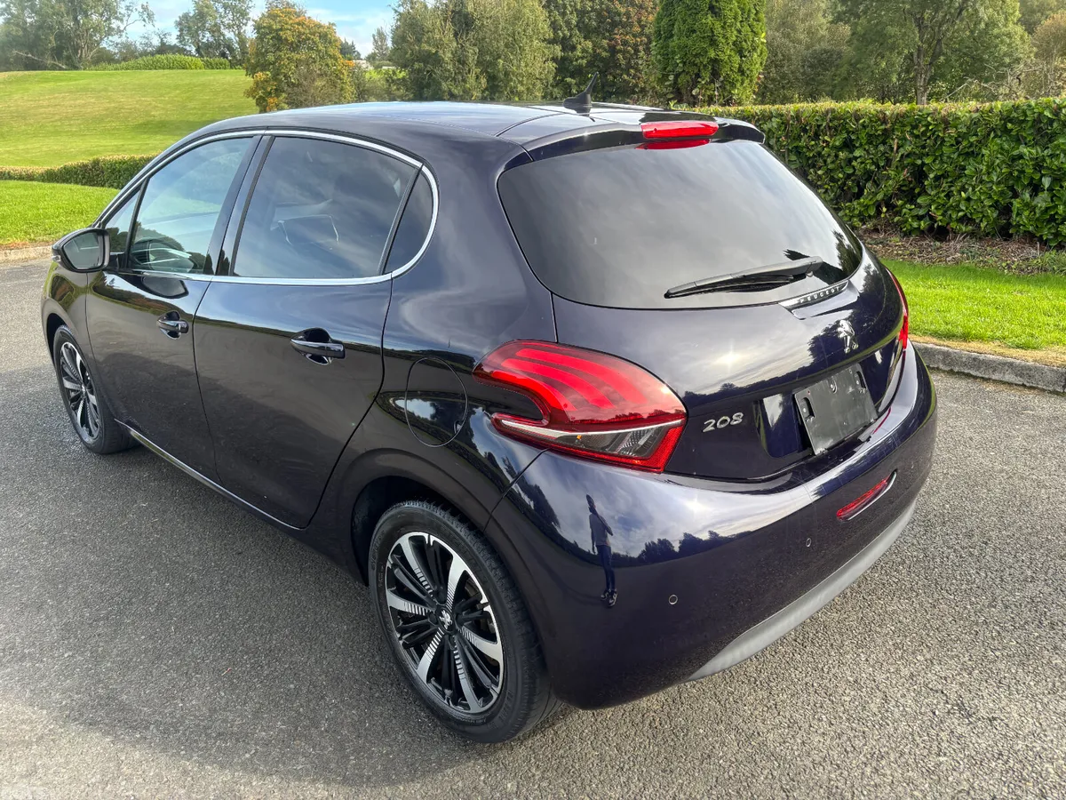 Peugeot 208 Hatchback, Petrol, 2020, Blue