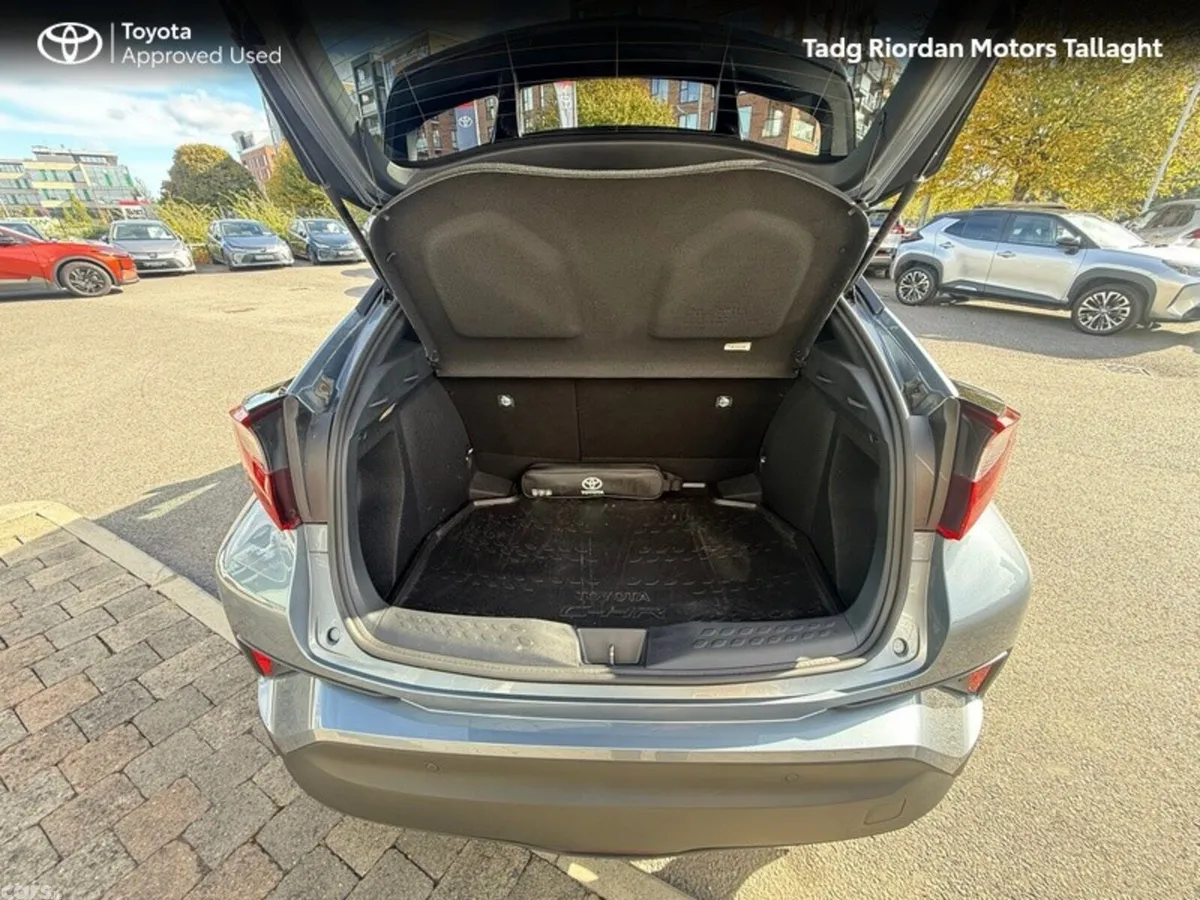 Toyota C-HR SUV, Petrol Hybrid, 2022, Grey