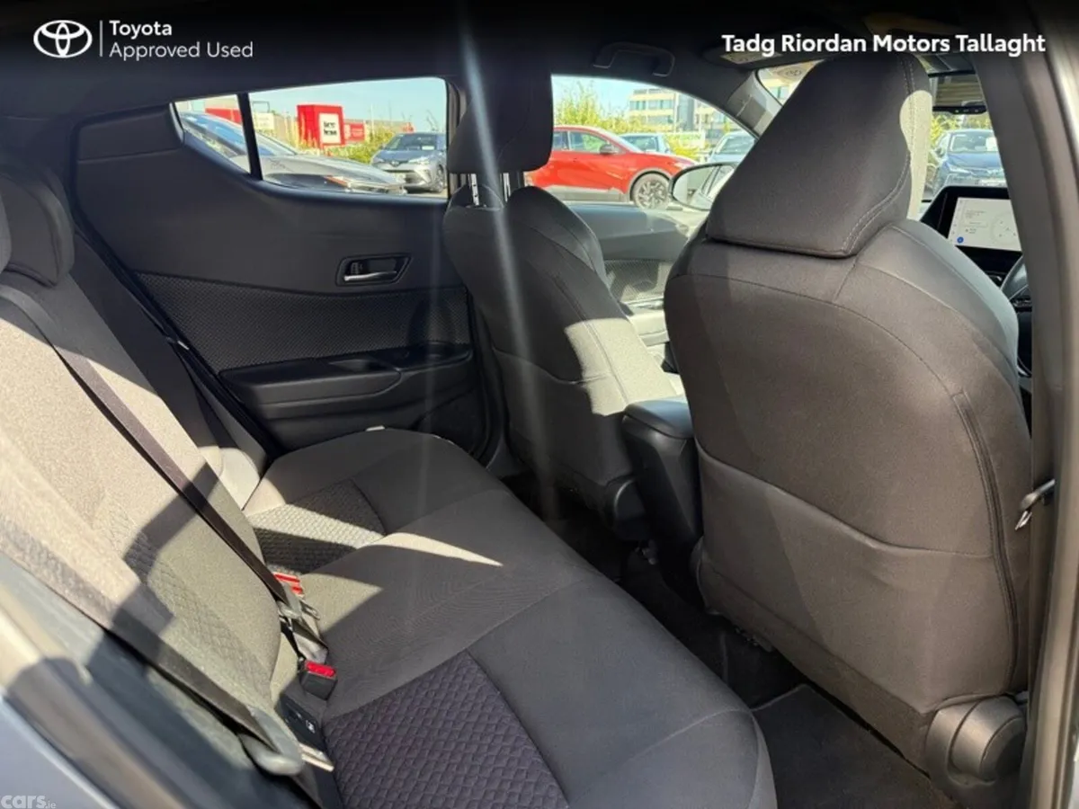 Toyota C-HR SUV, Petrol Hybrid, 2022, Grey