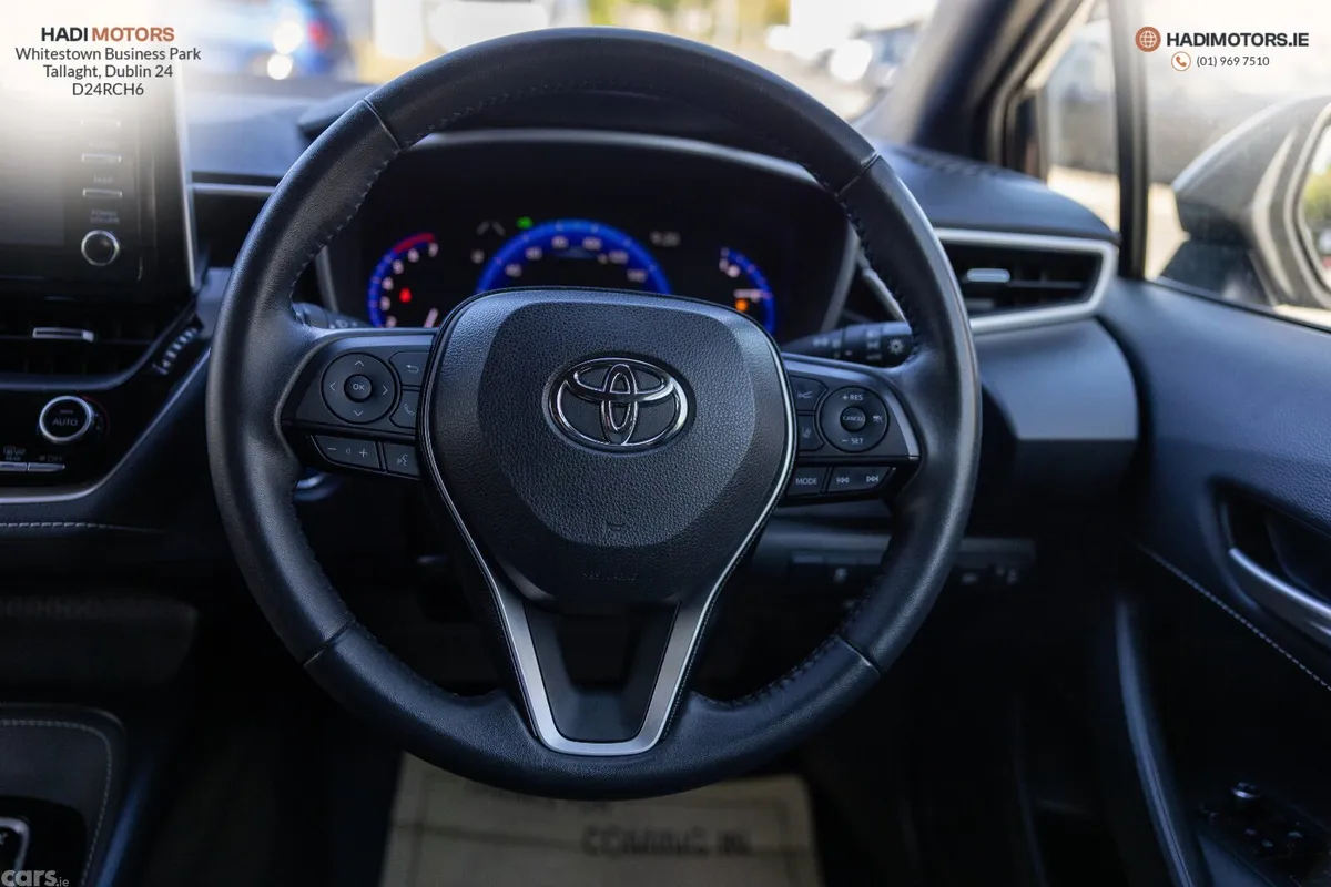 Toyota Corolla Hatchback, Petrol Hybrid, 2021, Black