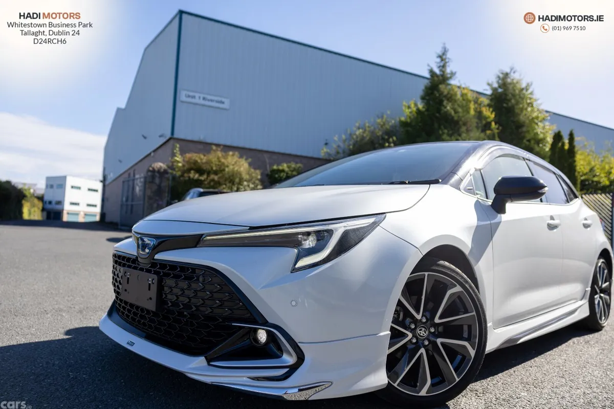 Toyota Corolla Hatchback, Petrol Hybrid, 2023, White